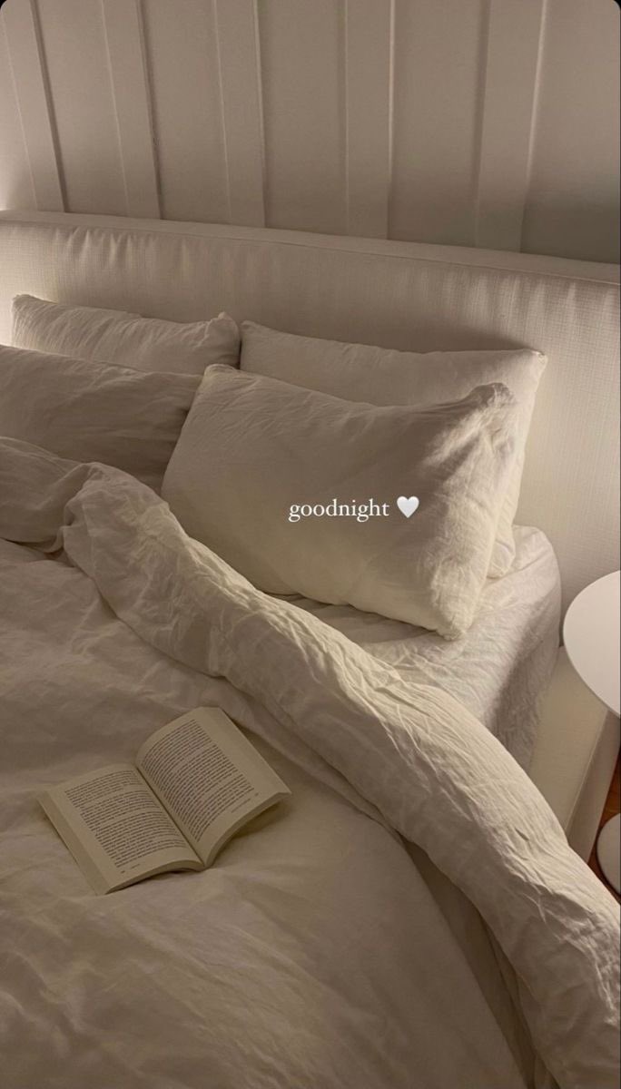 floraIeuphoria's tweet photo. sunday evening https://t.co/NoCkMsw5vx