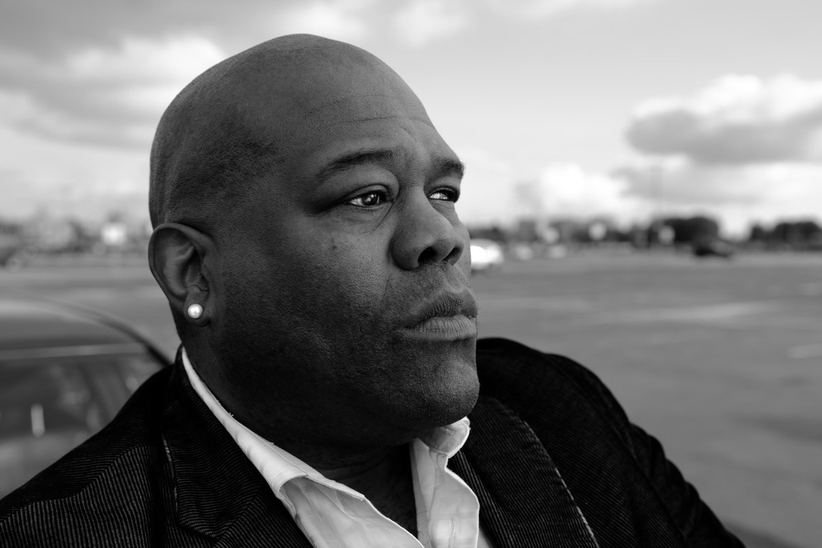 We are devastated to hear the news of Darryl Lenox's passing. We have worked with Darryl as his publicist. He inspired so many comedians &amp; anyone who knew him. He didn't let being blind stop him from achieving his goals, his albums, &amp; his shows. 
RIP Darryl, you will be missed