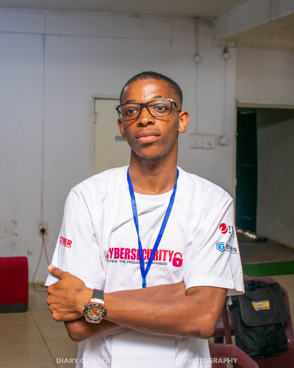 twenty4_io's tweet photo. Whoa ๐ฎ forgot to mention, well it's not too late, the overall Community Lead @tobi_mayana showed up unannounced to the #IlorinCyberMeetup in stealth mode (e shock us ๐
) and the rest of team didn't know he was the one until I arrived the venue cos my team got there before me https://t.co/zuV9is2Z1R