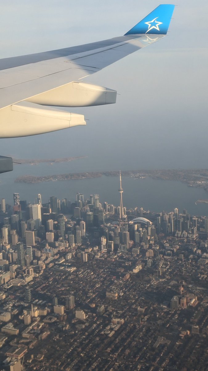 horizoncarrie's tweet photo. Another #vacationiscalling @airtransat https://t.co/ElSI6a6lQu