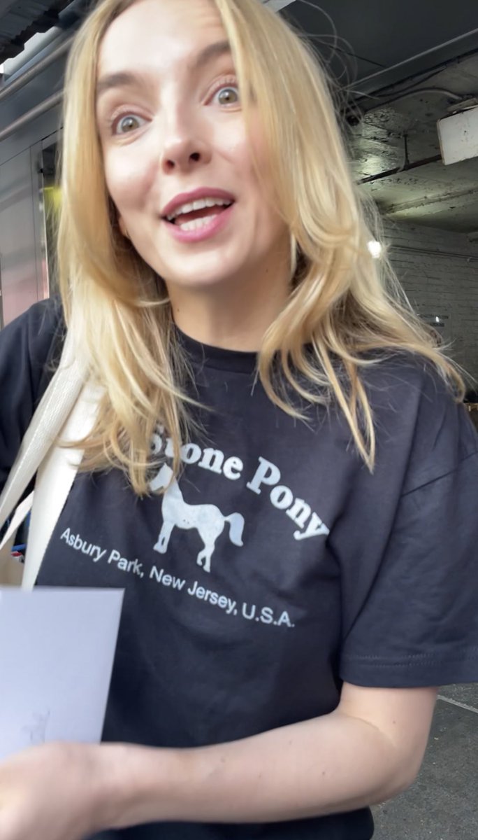 Queenie On Twitter jodie Comer Is The Best Human Being Ever queenie-on-twitter-jodie-comer-is-the-best-human-being-ever