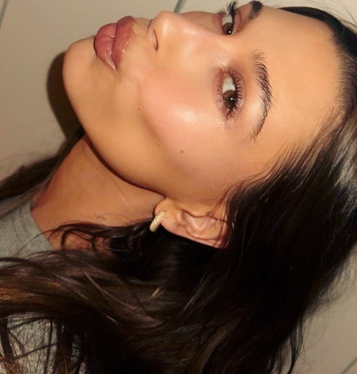 CrazyCheyOne's tweet photo. Game 1 selfies 🤳 https://t.co/ztUBFuRmra