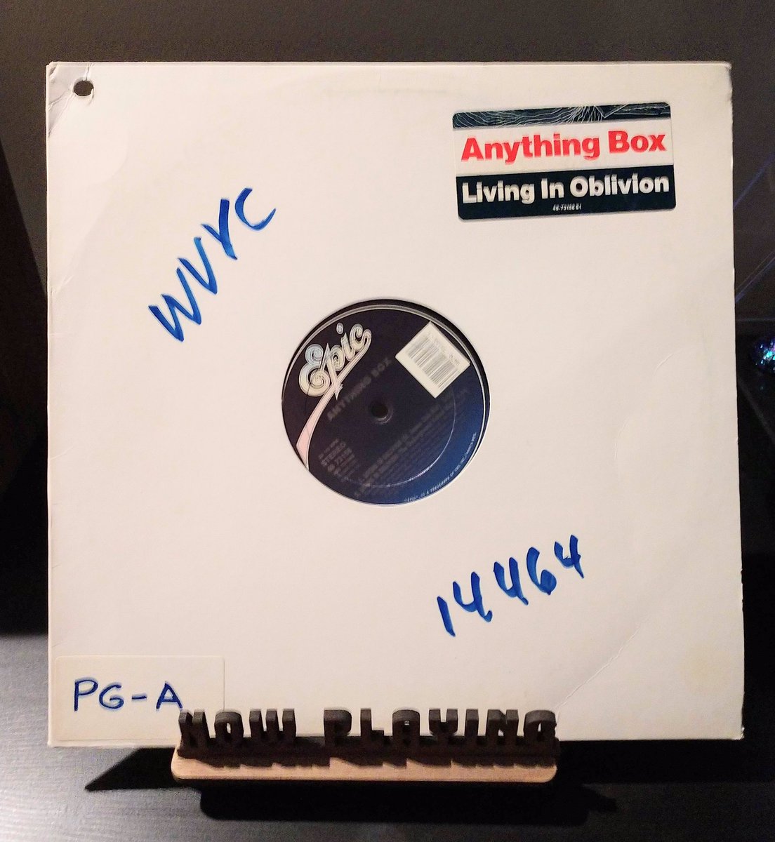 pfucito's tweet image. Used to spin this Anything Box 12" on the radio all the time. Still sounds killer to this day!! 🎹 @endpop #AnythingBox #ClassicAlternative #vinylcollection #vinylrecords #DJ