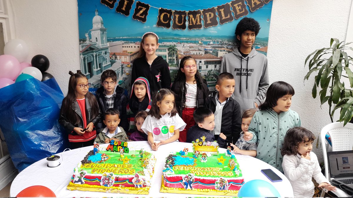 ConsulCol's tweet photo. Celebrando el día de niños ,🥰🥰🥳🥳 https://t.co/GWnHVEYQad
