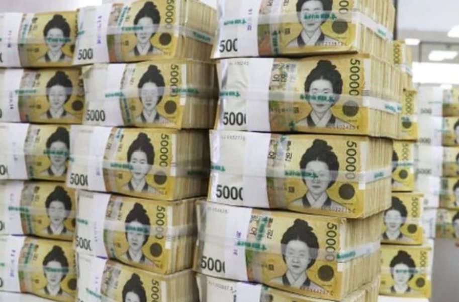 ljm6432's tweet photo. 365일 하는일 "출근"😗    
같이 부자 되는 법은 하나뿐 💴
나랑 같이 믿고 하는것이예요💕
#초보맘소통 #맞팔하자 #팔로미 #닭띠맘소통 #젊줌마소통 #맞팔고 #맞팔해용  #직장인소통 #소통해용 #사진계정소통 #남매맘소통 #일탈 https://t.co/KRXjE3MeQP