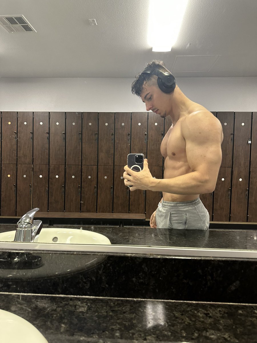 aleal51_'s tweet photo. 💪🏻 https://t.co/8wbTLTvcse