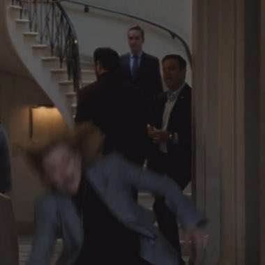 vampiirros's tweet photo. #SuccesionHBO https://t.co/77CcDqxOE0