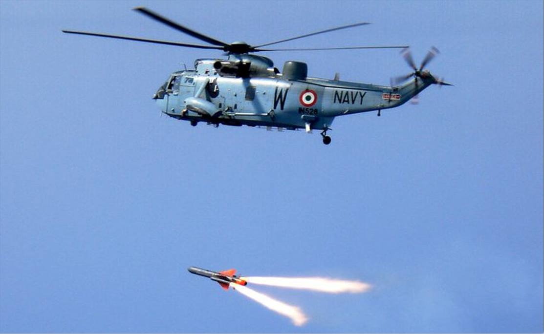 thisdayin_IN's tweet photo. The #INAS330 (The Harpoons) was commissioned on 17 April 1971. #ThisDayInIndianNavy The squadron was raised on the Sea King helicopters, and 'Born To Battle'- it participated in the #IndoPakWar1971 bringing home an NM for the commissioning CO Cdr MP Wadhawan and two VSMs. https://t.co/BM3ZOMmtwY