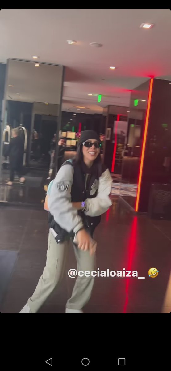 Laly3120's tweet photo. Ay no sabes cuanto te Amo @cecialoaiza_  🤣😍 https://t.co/x5ZKNQ43QS