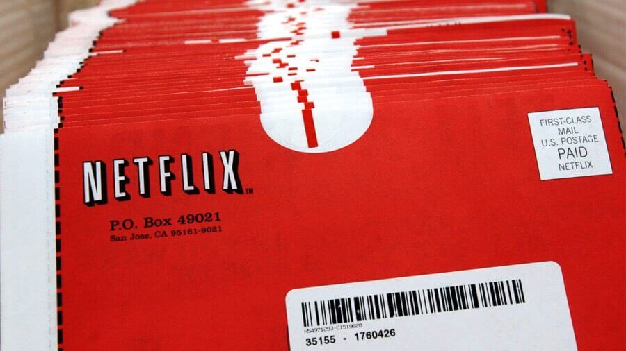 Netflix resorting back to mailing out DVD copies of the LIVE reunion #LoveIsBlindLIVE #LoveisBlind