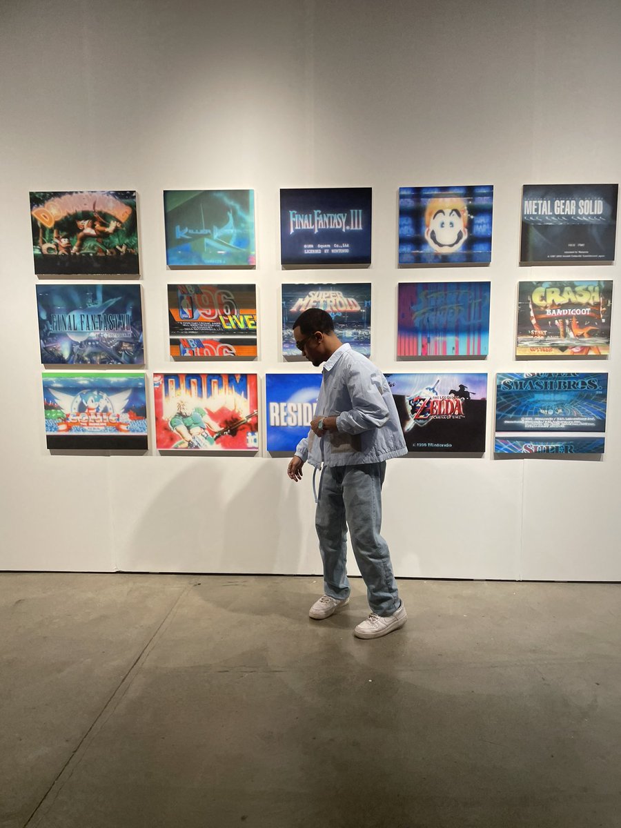 jooremames's tweet image. Life Mocks Art 🖼️