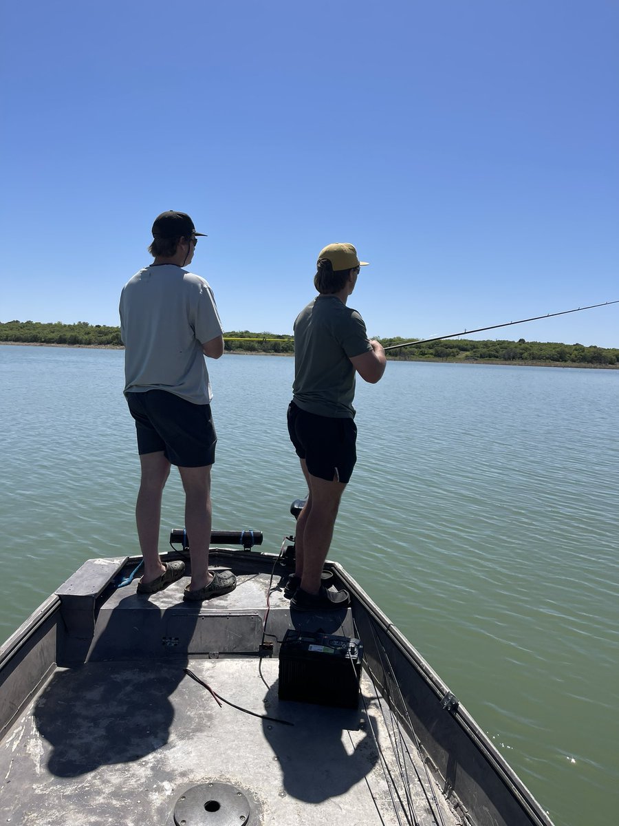 No better way to grow relationships with your players! Couldn’t ask for a better day on the lake! 

#ScoBoys