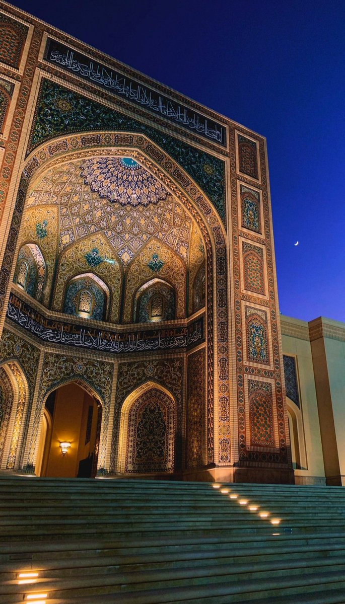 Allâh'ım bana öyle bir kapı aç ki, kapanan tüm kapılar şükrüm olsun. 

#kadirgecesi