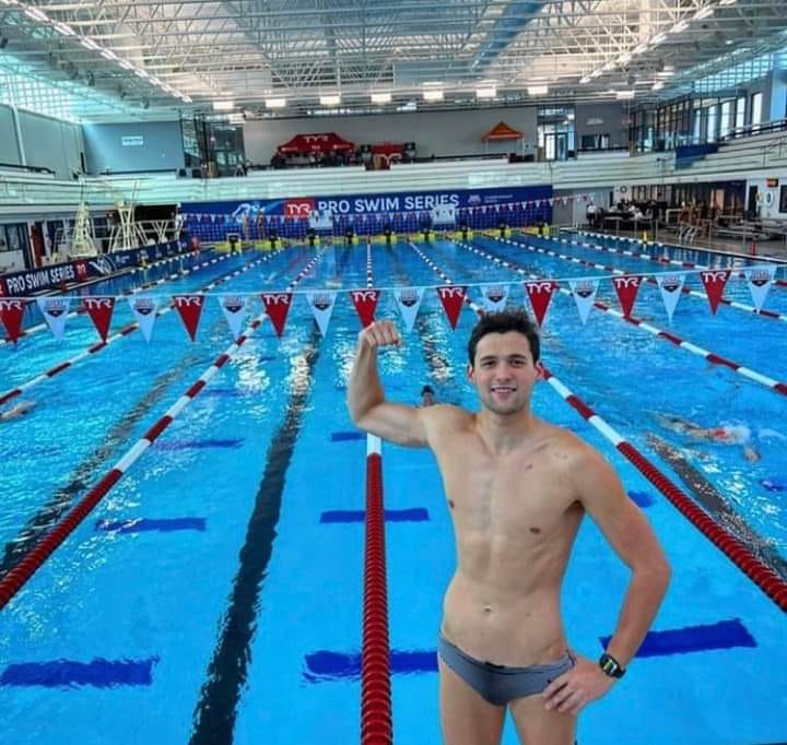 IDEM_Edomex's tweet photo. Con un registro de 48.79 en las preliminares de los 100 mts, estilo  libre,  el nadador mexiquense Jorge Iga, rompió el récord mexicano, en la Serie Pro Swim en Westmont, Illinois. #JuntosPorElDeporte https://t.co/M1FzJUe0Qv