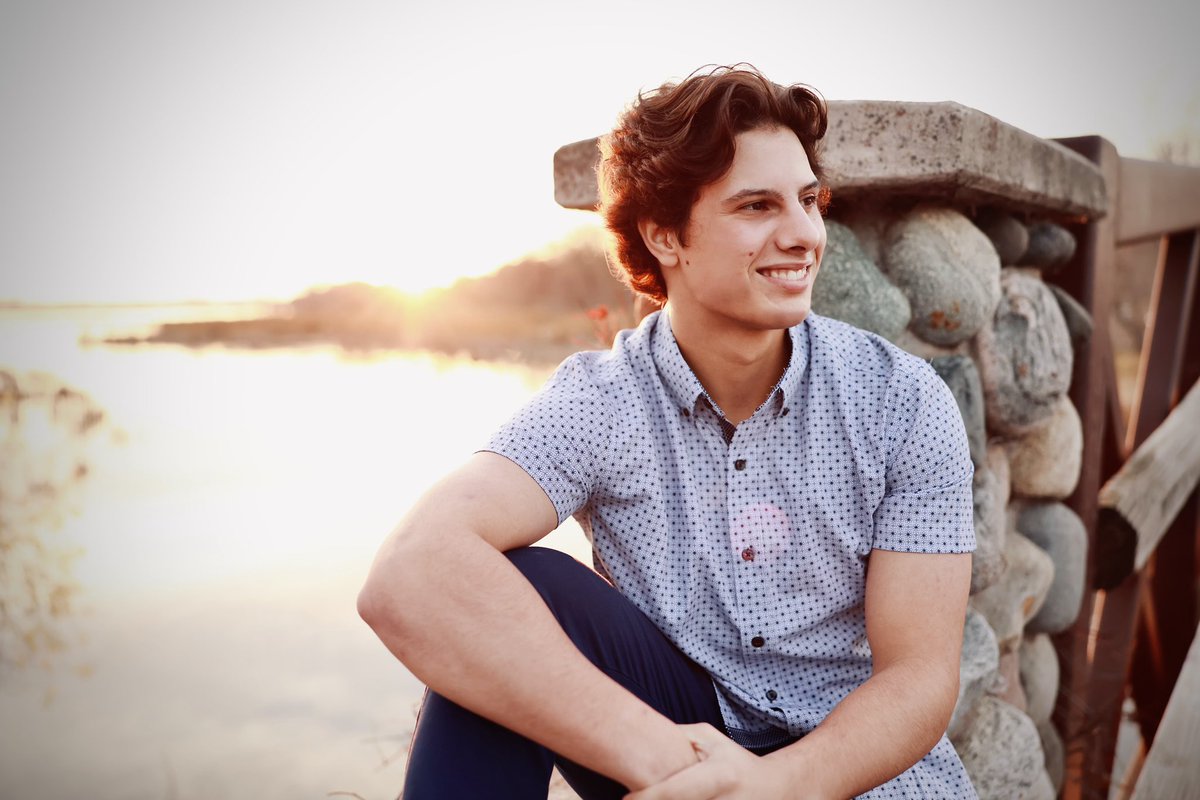 __Beach__'s tweet photo. Sharing Noah’s GoFundMe. An incredible person who could use your support. https://t.co/3XOVi4ldca https://t.co/U1VVRi1Sxg