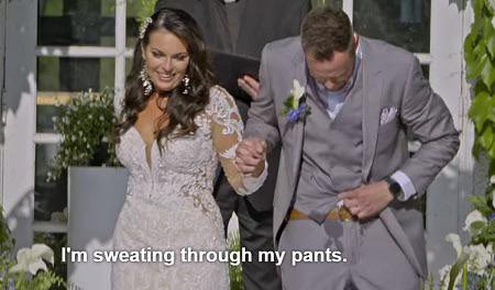 Netflix right now  #LoveIsBlindLIVE