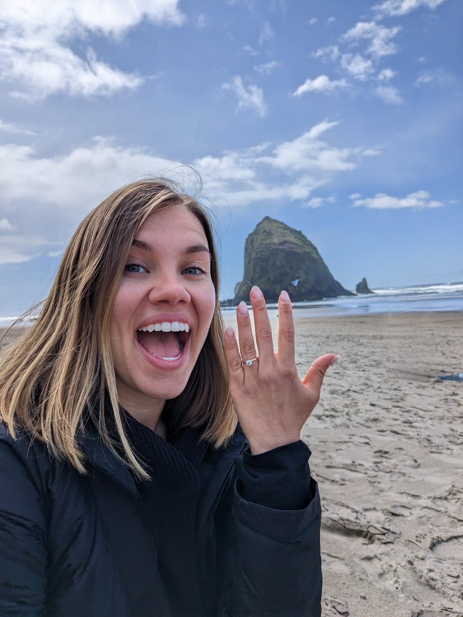 tamerica_94's tweet photo. Day 5

I asked the love of my life to marry me

Cannon Beach is where we had our first trip together when we started dating 5 years ago

It was literally hailing in the morning but once we got there, it all cleared up for the pictures

Major surprise for @eriiinnmoran https://t.co/cJAF2nAL2A