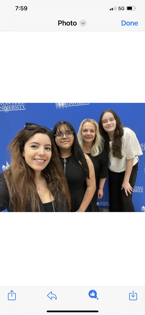 Lucy Demikoff tweet media