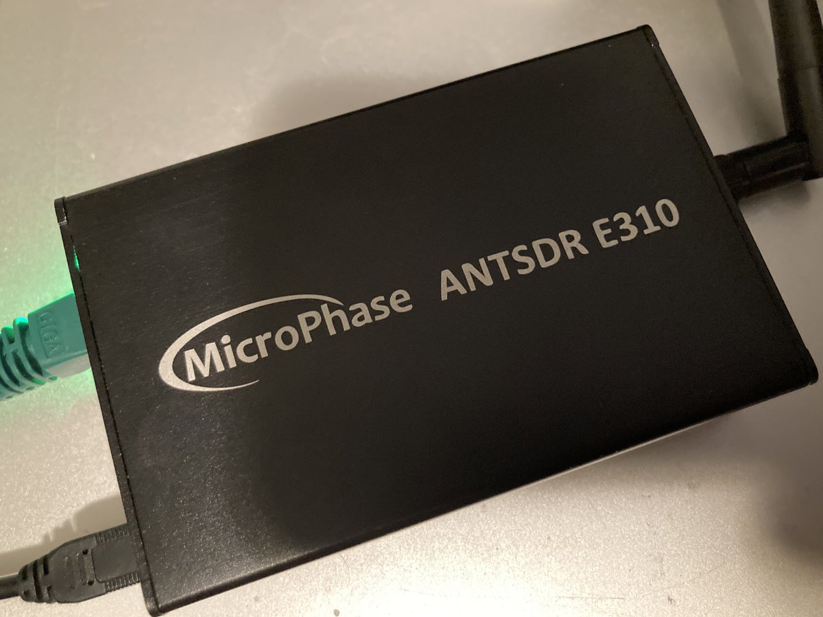 cemaxecuter's tweet image. DOOM running on the @MicroPhase_CN ANTSDR E310 w/ x11forwarding over ssh.. now I can see what’s going on. Next up, multi player over OpenWiFi to another ANTSDR.. cause why not? 🤷