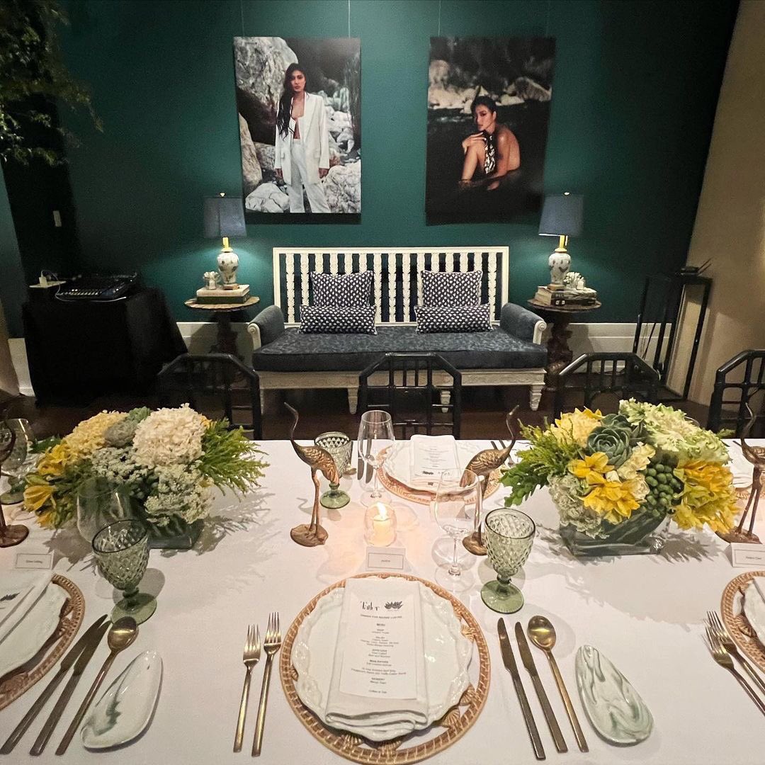 _NLBeaconCircle's tweet image. Posted by antonsd on Instagram

Tatler and Manila House celebrate Tatler’s April cover star ⭐️ #NadineLustre. 

Thank you, everyone, for coming out! @tatlerphilippines @manila_house @hello_nadine #tatlercover #aprilissue #manilahouse #sundayfunday