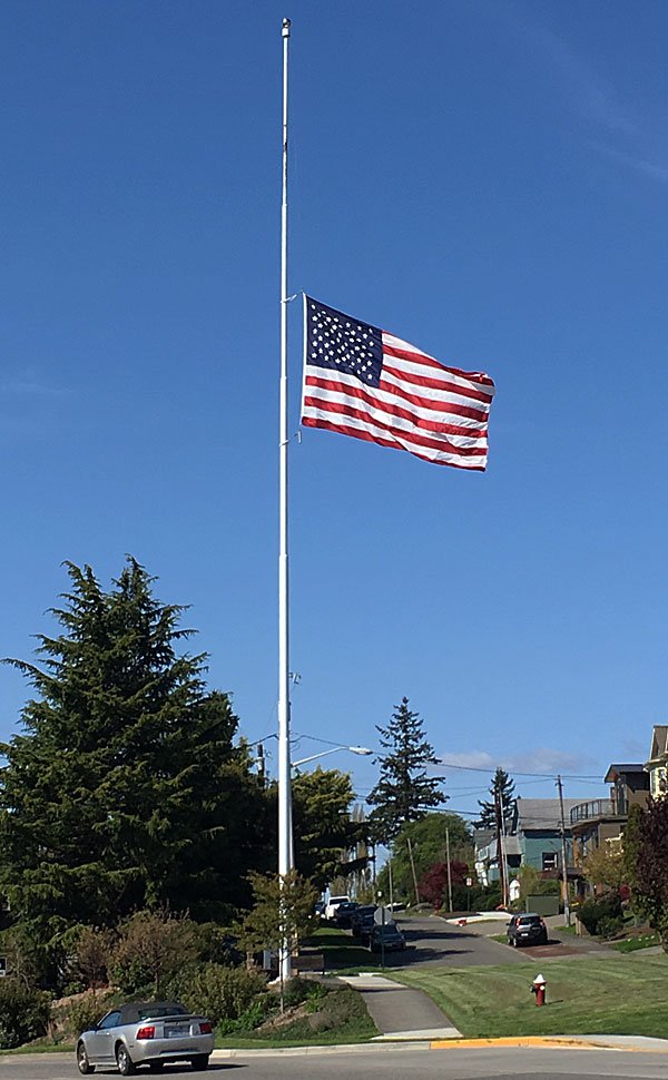 Victor Barrett on Twitter "FLAGS AT HALF STAFF IN HONOR OF LOGAN ROY"