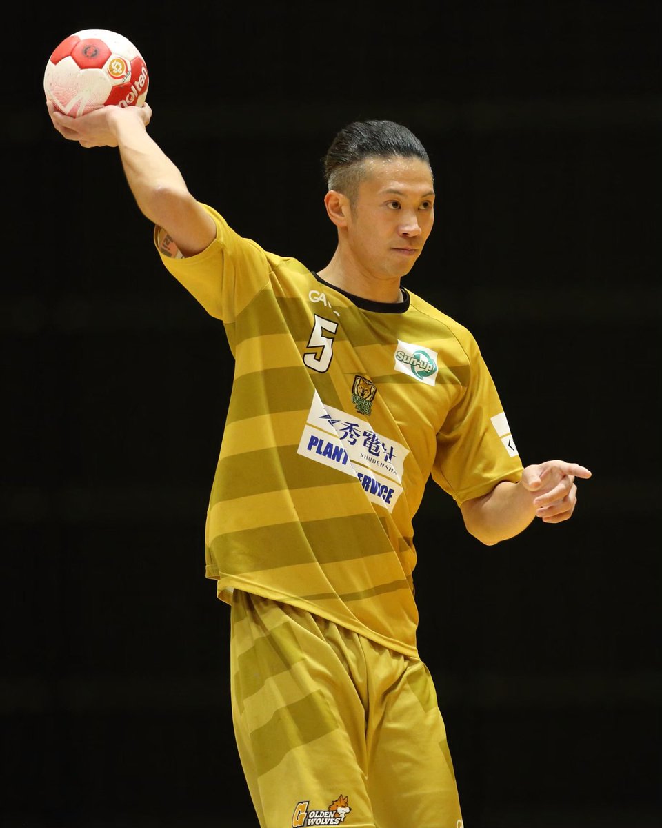 gwf_2019's tweet photo. 【退団・引退選手のお知らせ】
2022-23シーズンをもちまして、退団・引退となりました選手をお知らせ致します。

・退団選手
庄司清志選手・谷藤要選手

・引退選手
赤塚孝治選手・稲本圭亮選手
両名は春吉Jr.ゴールデンウルヴス福岡のコーチに就任致します。 https://t.co/p8fnDFwgjC