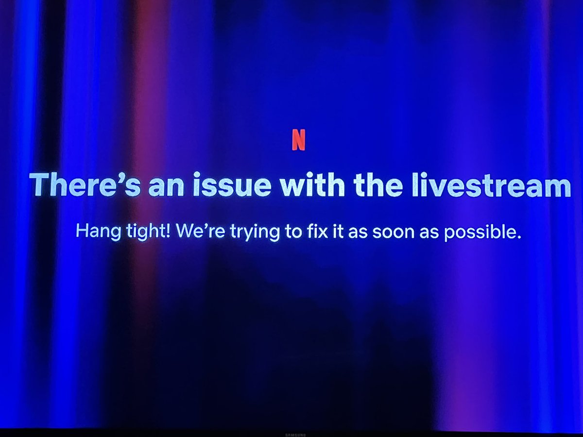 brennspen's tweet photo. Quite possibly the biggest botched roll out to negatively affect millions of people since the @HealthCareGov website in 2013. #LoveIsBlindLIVE https://t.co/3p3H6Wgbh9