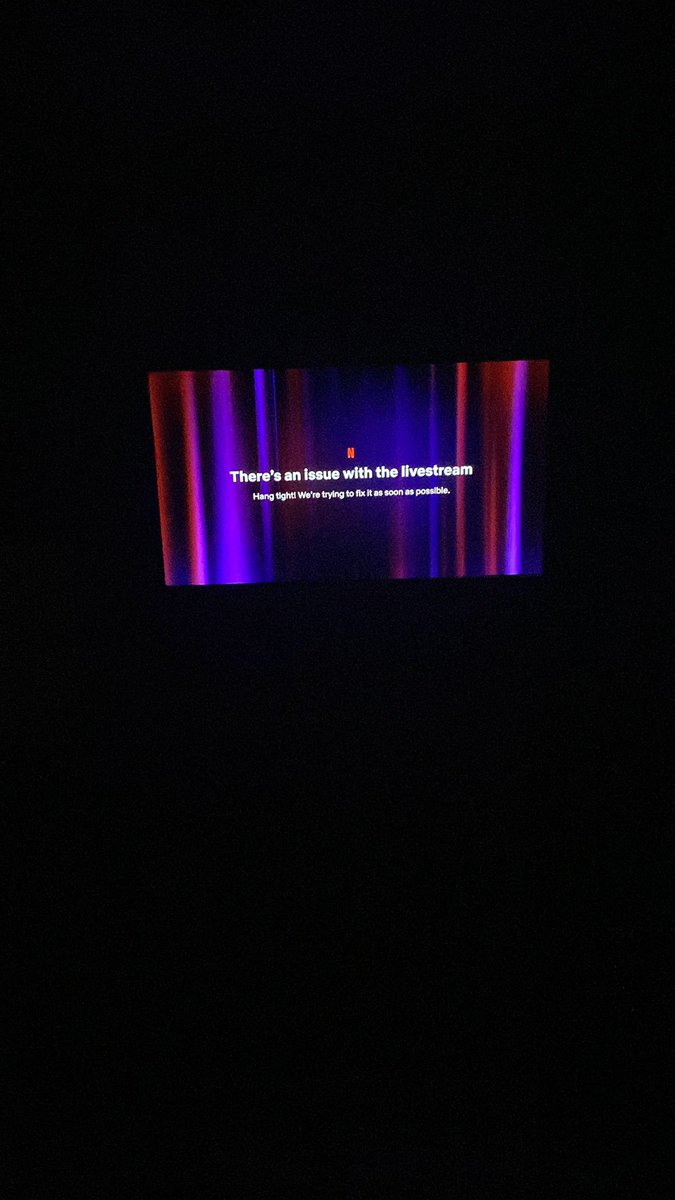 Lish_Reaser's tweet photo. @netflix 1 hour since it was suppose to be on :( https://t.co/uQBhDeayzH