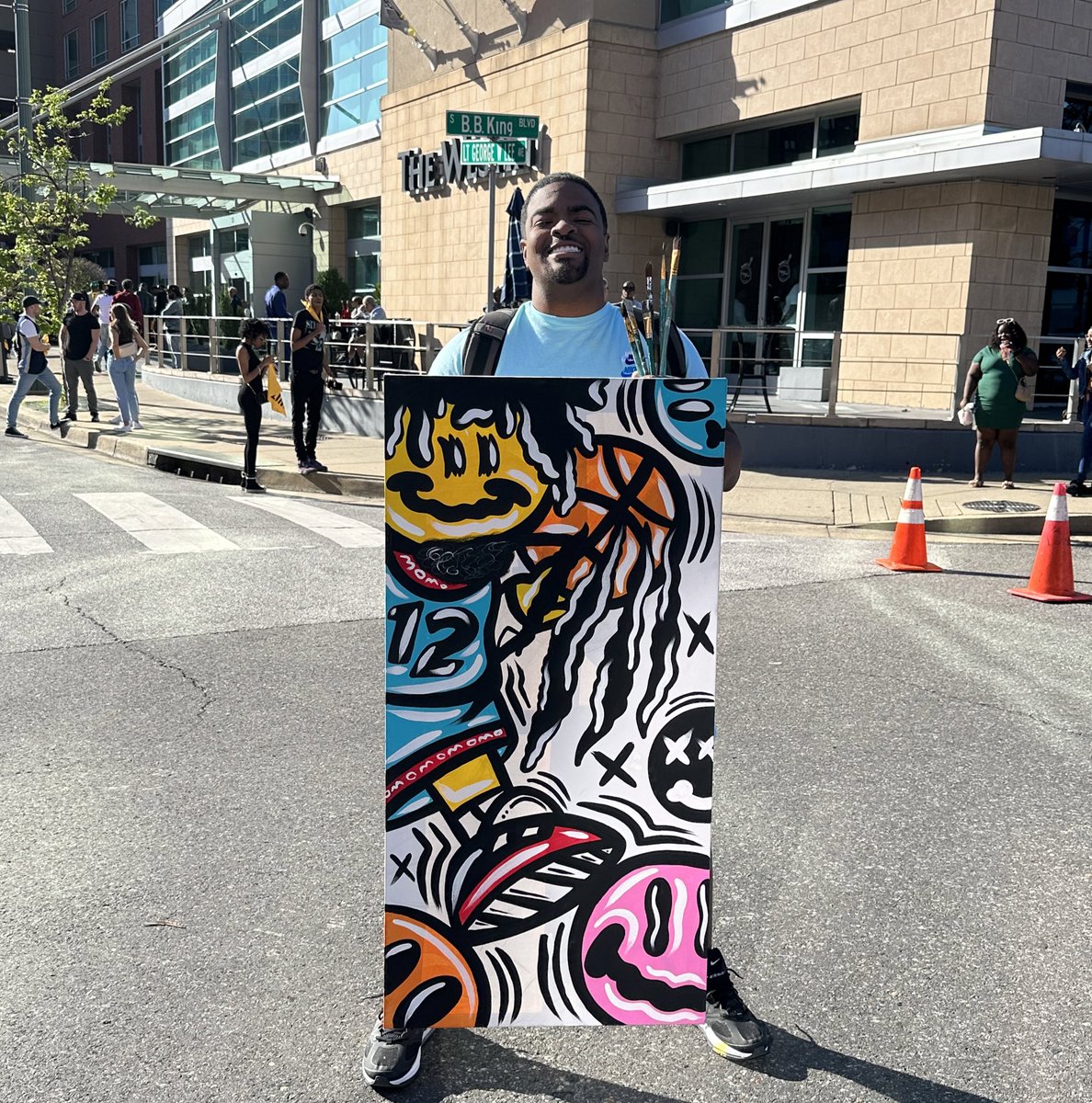 JrocJarvis's tweet photo. Just painted live downtown during Grizzlies playoffs game. F**k we paint; I Am DudeThatDrawww‼️
🐻🎨💛💙🏀🥶🔥 https://t.co/rgjVewSHxT