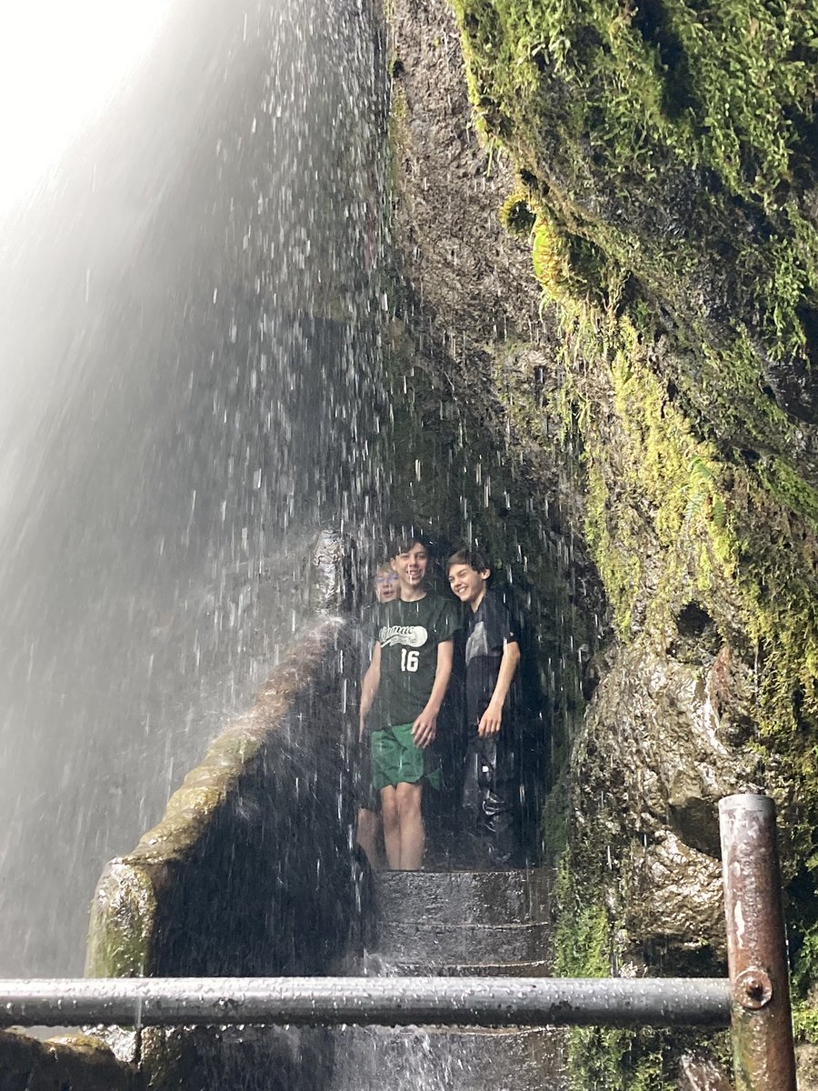 BC_Geo_9's tweet photo. Day 3 - Baños - Pailon del Diablo waterfall and zip lining through the canyon @puntzan_canopy.  Great day of adventure! @ExploricaByWS @MiscoeHill #Ecuador https://t.co/vVE2gt2j6s