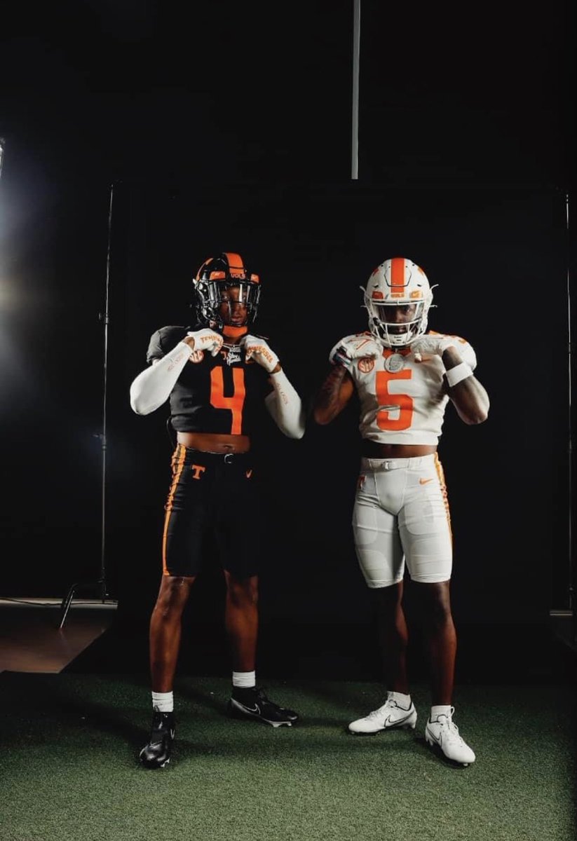 MeshAcademy's tweet photo. Mesh on the move was in full effect this weekend with some of our squad hitting spring games. #meshonthemove 

@Vol_Football 
@FSUFootball 
@OleMissFB 
@GamecockFB 
@CanesFootball 
@RazorbackFB 
@GoJSUTigersFB 
@MSValleyFB 
@FAMU_FB 

@BraylonBurnside 
@Samuel3Watkins https://t.co/UVMR7GZ5M8