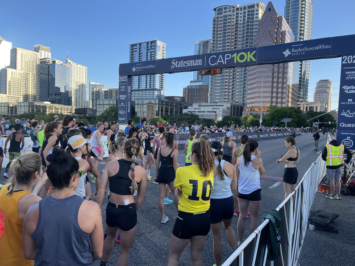 Congrats to all of those who participated in the #Cap10k today! It was a beautiful day to get outside and get moving!