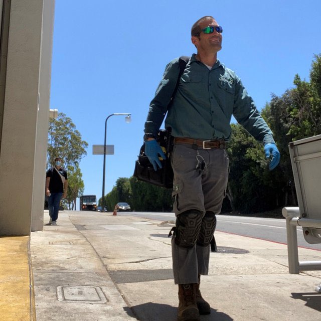VersaTechPM's tweet photo. 💃🕺Feel the pest free VIBES when you add on-going pest control services to your spring routine. Get rid of pesky pests &amp; live your best life, stress free &amp; bug free! Free quotes (888) 429-1213 #VersaTechPM #losangelespestsolutions https://t.co/9gbr1rrcTU