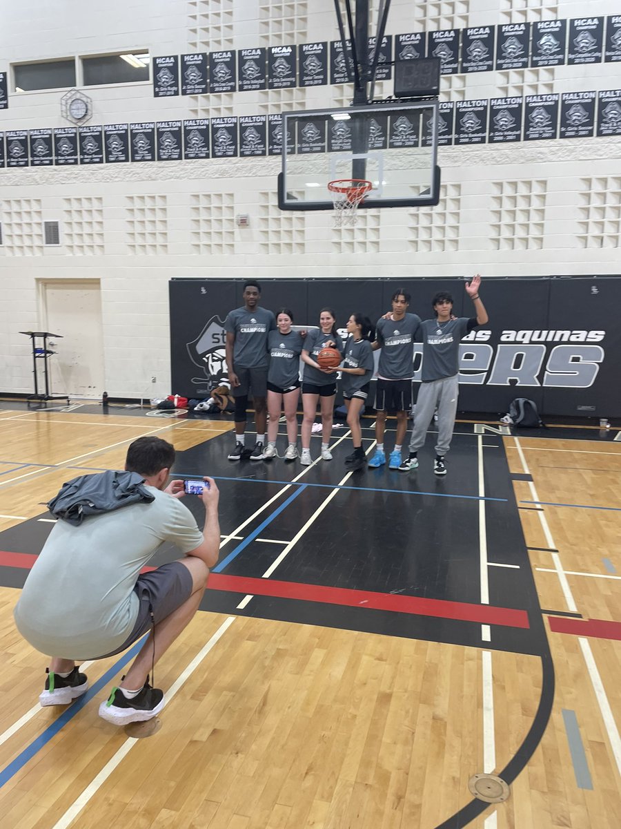 gostaraiders's tweet image. We are so proud of Mr Polizzi’s Phys-Ed Leadership - PLF 4M class for putting on such an amazing event.  Over 20 teams engaged over the lunch periods
… 3v3 basketball #intramurals was a huge success!! @STAOakville @HCDSB