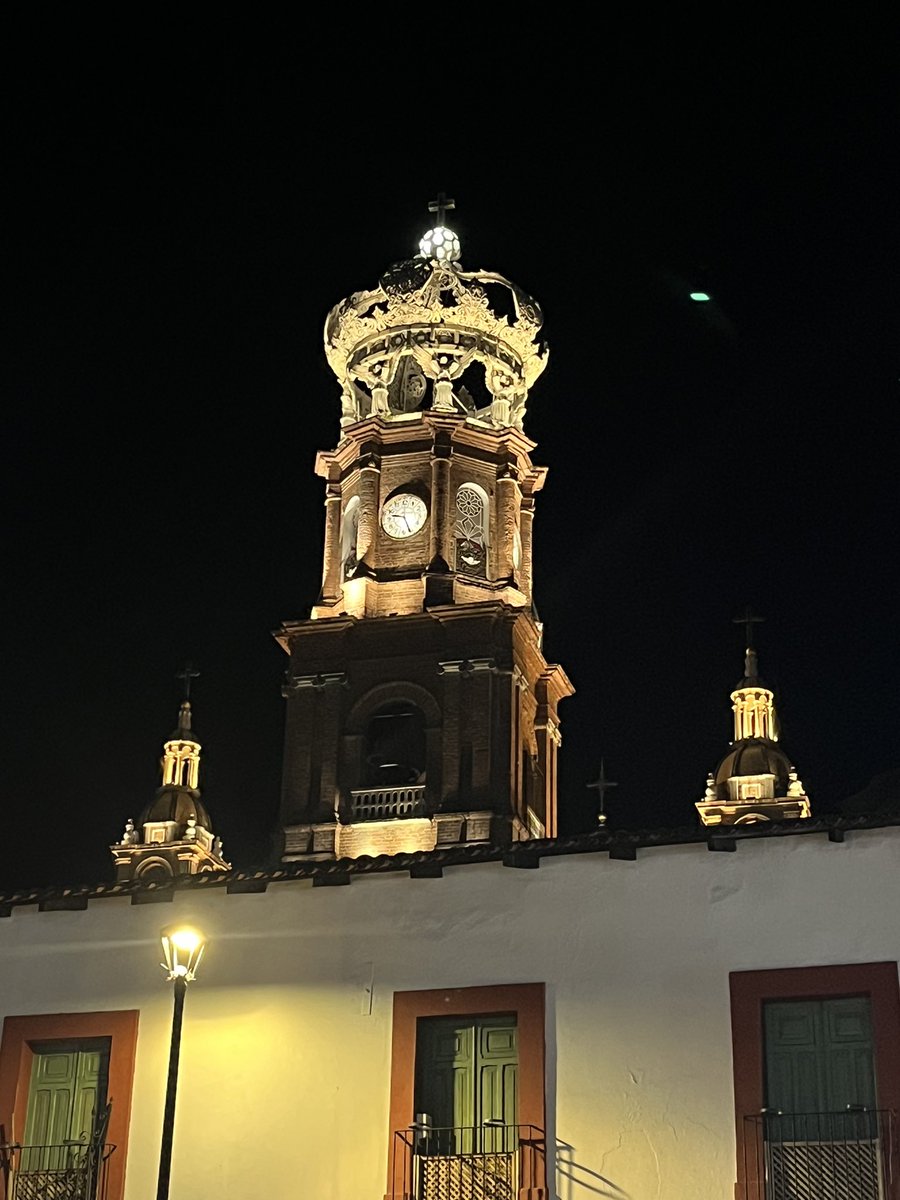 Mari_Mar20's tweet photo. Bello Puerto Vallarta https://t.co/tAk3Ov1kjX