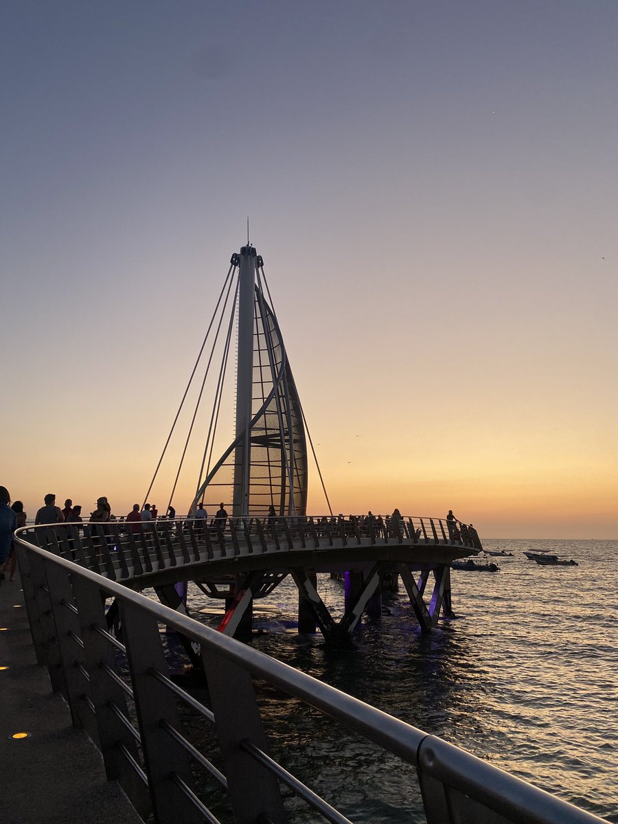 Mari_Mar20's tweet photo. Bello Puerto Vallarta https://t.co/tAk3Ov1kjX