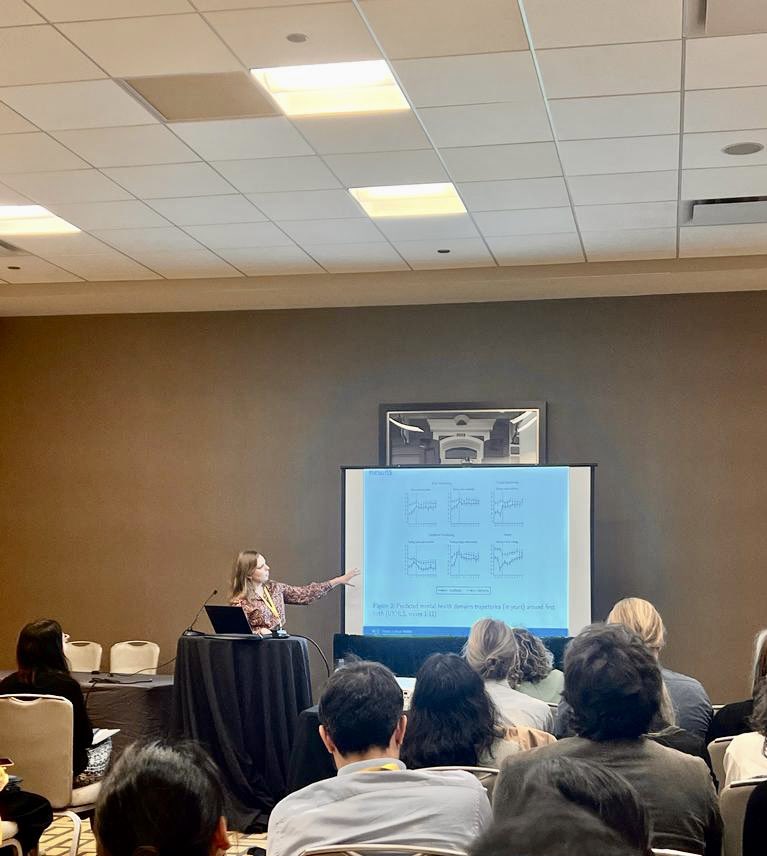 Had a great time presenting my PhD work on parental mental health trajectories and the role of time use changes at #PAA2023 in New Orleans. 

Thanks to the chairs, discussants and audience for the feedback and support!