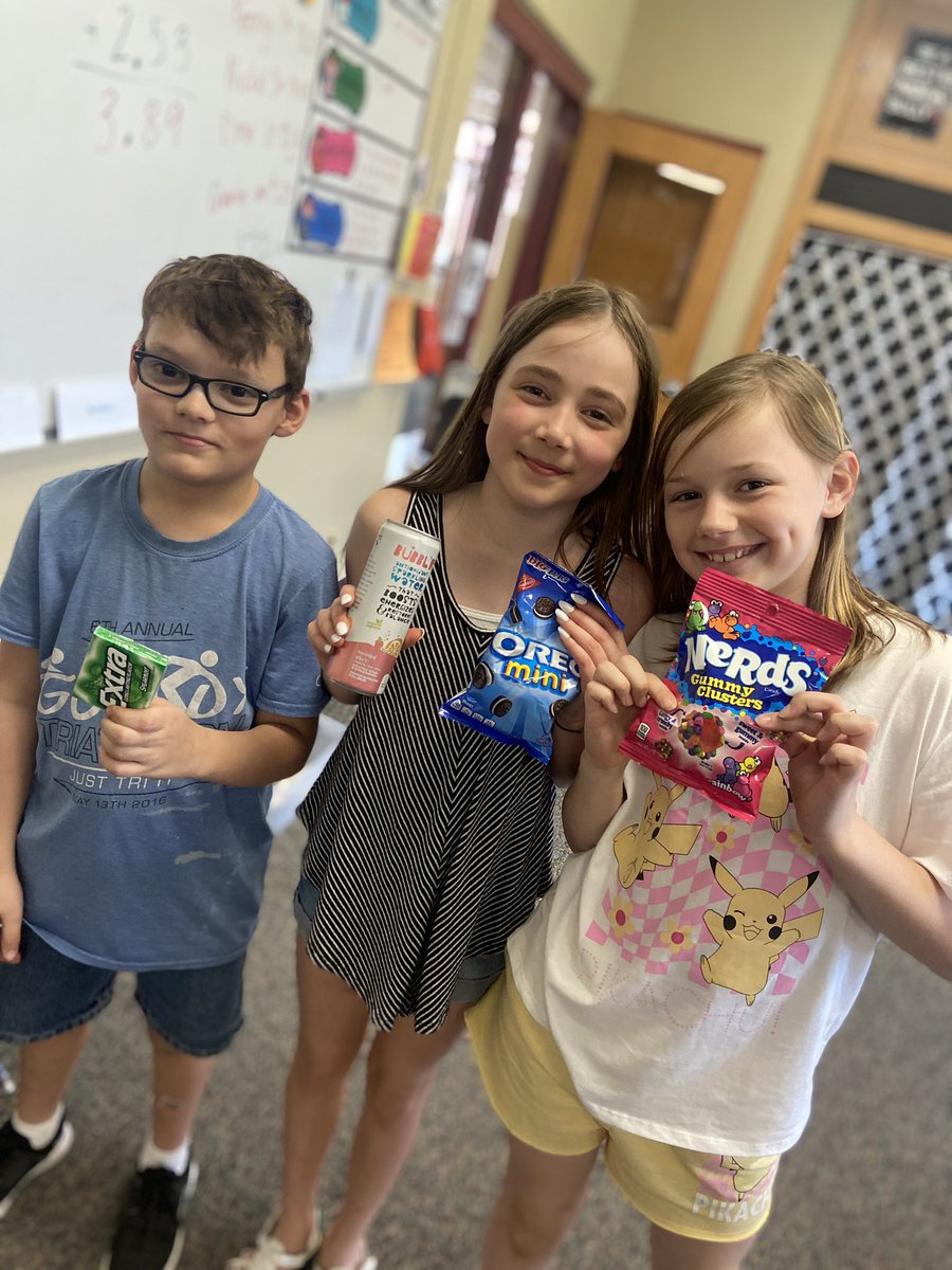 The 1st and 3rd place winners (Mrs. Franke took 2nd) and ‘the biggest loser’ from our class NCAA March Madness brackets with their prizes! <a href="/PCSD_FV/">Fairview Elementary</a>