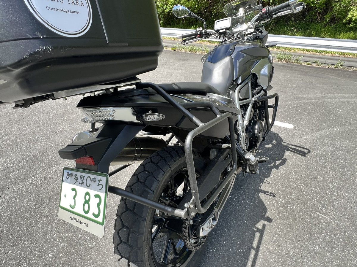 taka_crf250's tweet image. 早速取り付けてみた

F700GS用の #OUTBACKmotortek 製
パニアラック

#Bonsaimoto さんにハンガリーから
取り寄せていただきました🇭🇺

これに　#giantloop の
ソフトパニアを組み回せます

楽しみ！

※月曜なのでちょっとだけ夢を
見させてください😅

#f700gs
#キャンプツーリング