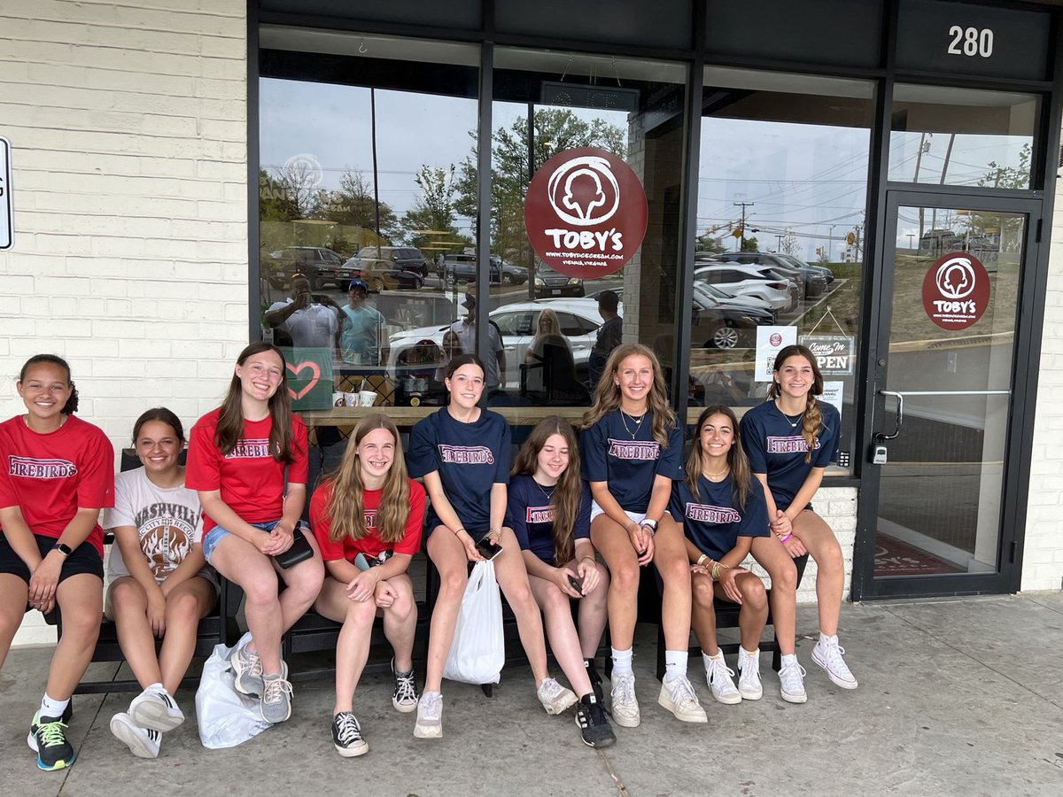 Our 14U Allen team headed out to see @MasonSoftball play today followed up by some ice cream at @TobysIceCream for a little team bonding #GoDukes #TobysIceCream #Softball #Fastpitch #RiseAbove