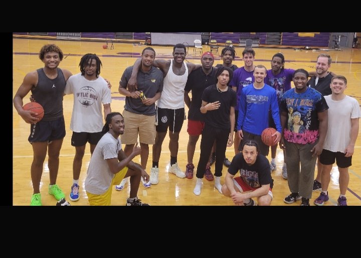 I had an awesome visit to Southwestern Assemblies of God University! I loved  the  spiritual aspect of SAGU along with the brotherhood of the team. Thank you <a href="/coachdeal10/">Delton Deal</a>,  <a href="/CoachJSouth/">James Southerland</a>, and <a href="/chefdavis/">Ronnie Davis</a> for the opportunity! Go Lions!