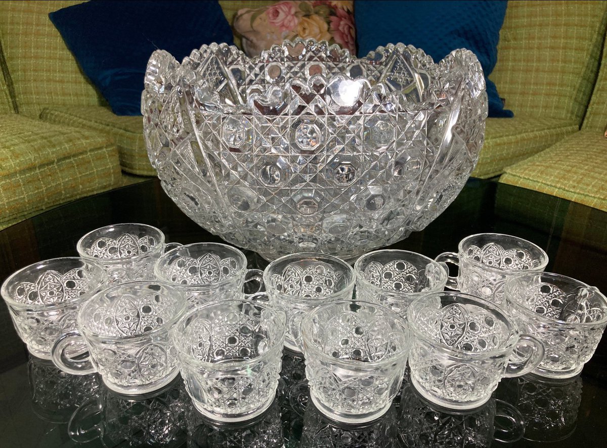 Punch Bowl and Punch Glasses for CA$375
Get it Now Here
etsy.com/ca/listing/112…
-
-
-
#etsy #punch #punchbowl #punchglasses #MCM #hollywoodregency #vintage #vintagebowl #vintagecups #vintagepunchbowl