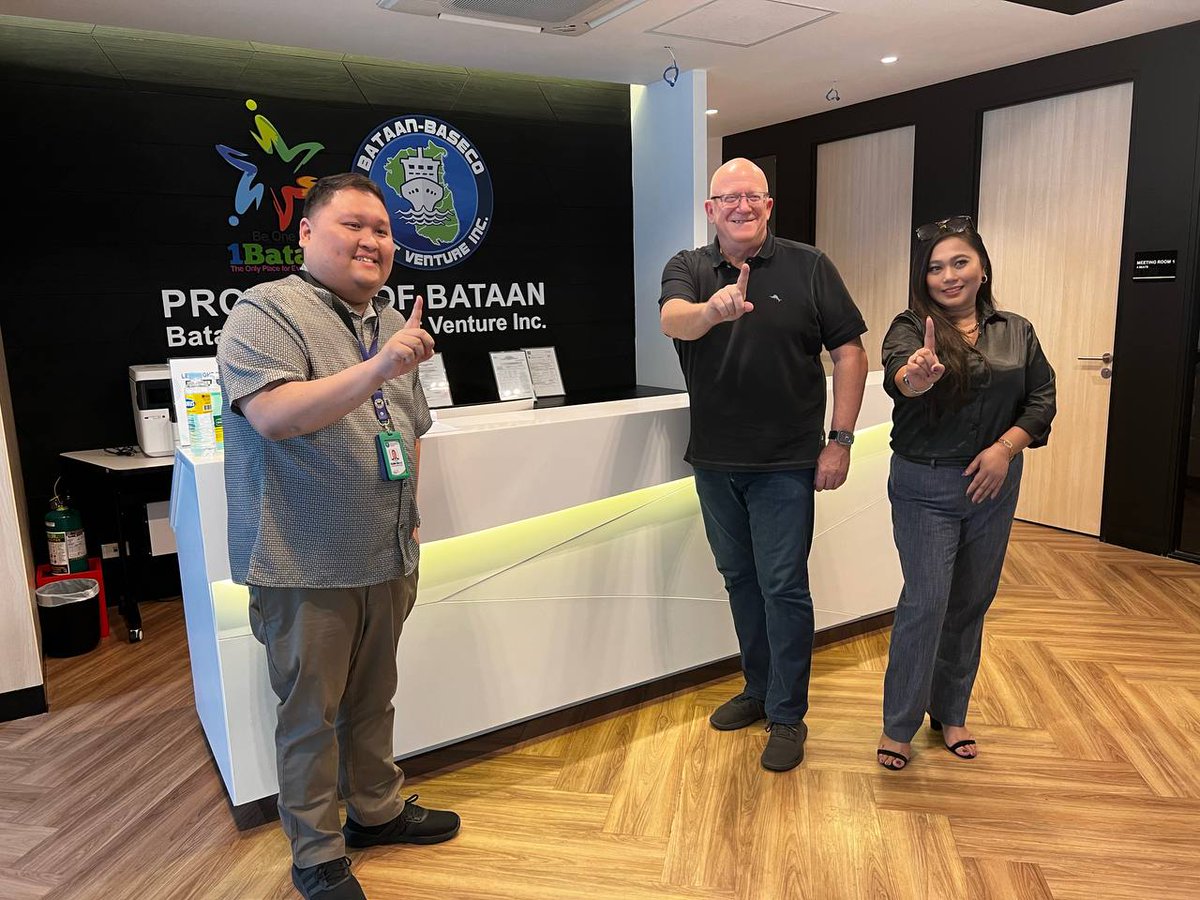 DynaquestPH's tweet image. Monday Motivation - Expanding Our Horizons through more meaningful partnerships across technology and the industry.

DynaQuest team meeting with Benjamin Co of the Bataan PPP and Investment Center

#DynaQuest #Blockchain #1Bataan #BataanPPP #Bataan #Technology