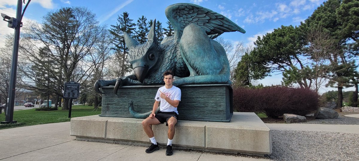 MorganMaccubbi3's tweet photo. Had a great weekend at @GryphonFB.great unofficial vist Saturday night and a great camp today. Looking forward to next time! Thank you @nathanial414 @marksurya88 @GryphonFB https://t.co/HAfKyLdnZl