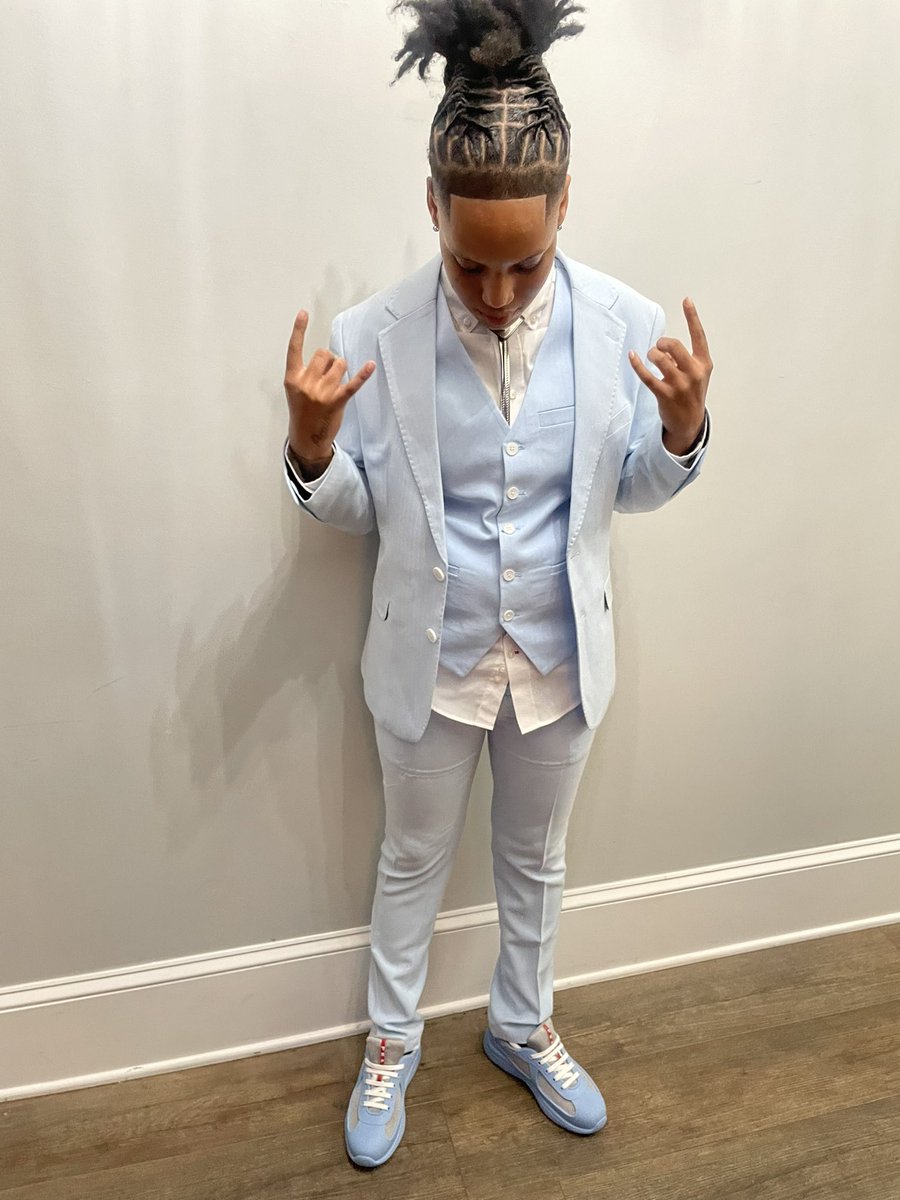 uptface's tweet photo. Prom🥶🥶 https://t.co/s3PYPLkktU
