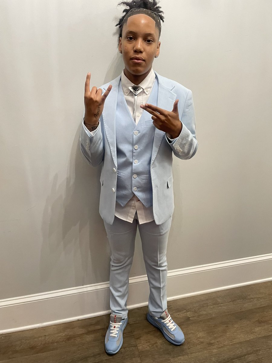 uptface's tweet photo. Prom🥶🥶 https://t.co/s3PYPLkktU
