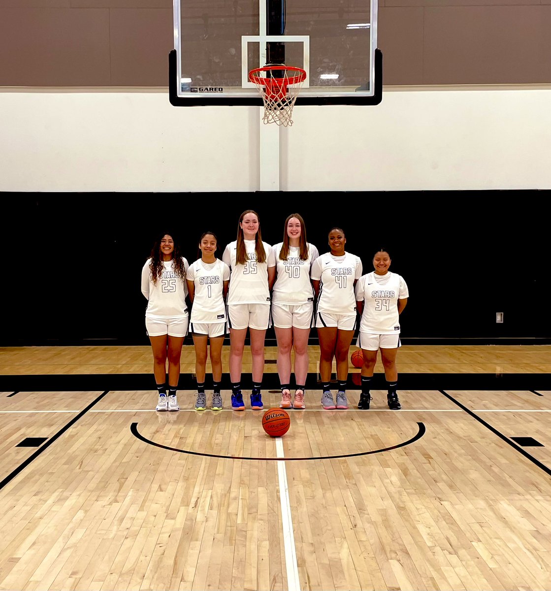 NM_Premier's tweet photo. Good weekend with the teams. Got some photos in before todays workouts. Missing a couple but we will be at full strength next week in Oakland. #EliteIsEarned https://t.co/dKiq6RmsDy