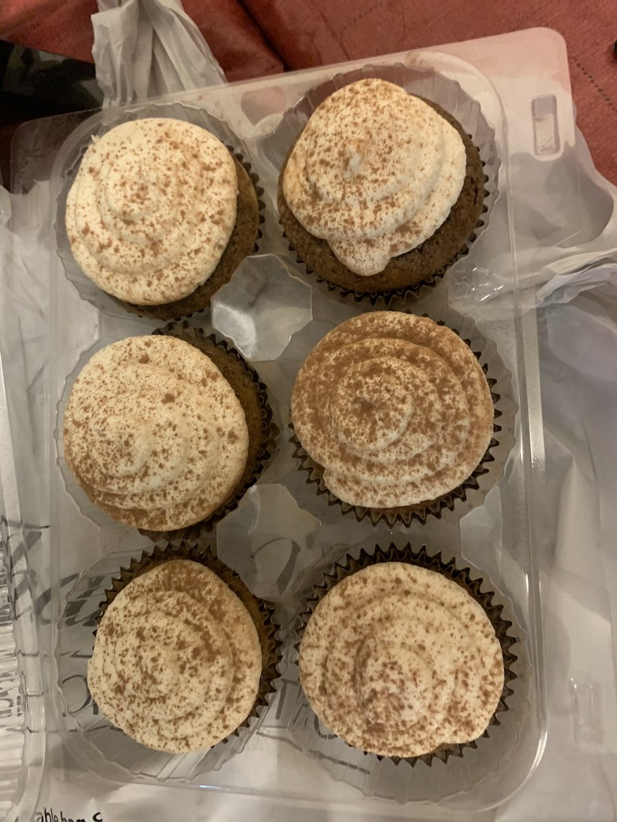 JustGood4Me88's tweet photo. Tried this #tiramisu recipe back in March and I like how they turned nice #thedessertsuite #Oakland #baking #tiramisu #italy #khalua https://t.co/ejzaO4S25i