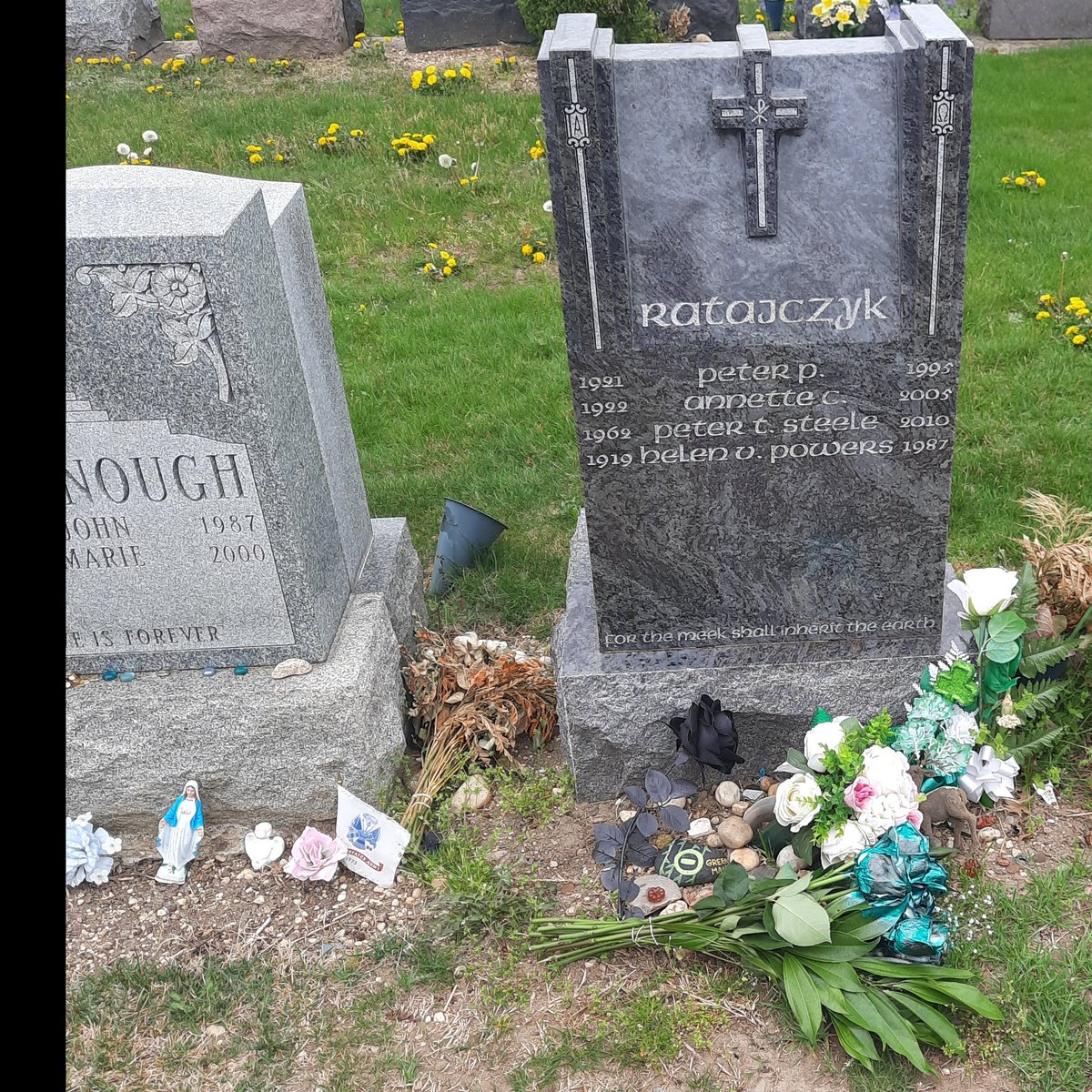 I paid respects to Peter Steele of @typeonegative this Saturday as friday was his 13 year anniversary of his passing #☆RipGreenMan #typeonegativefan #typeonegative #loveyoutodeath