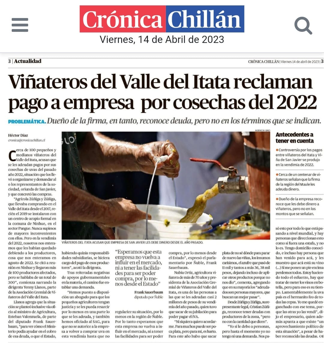 VinaterosFlori's tweet photo. 🏓🎈Viñateros exigen pago uva de cosecha 2022 en Itata a empresa q sigue comprando uva este 2023 según #Odepa
El Ministro de Agricultura de se lavo las manos , dejando productores a la deriva.
Urge la CotrisaDelVino https://t.co/gbMfrRPGgC
